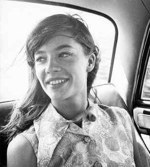 Francoise Hardy Online now